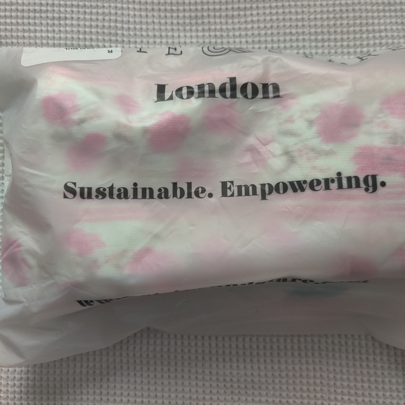 LOVESHACKFANCY ULTRA SOFT SOCKS - Picture 7 of 8